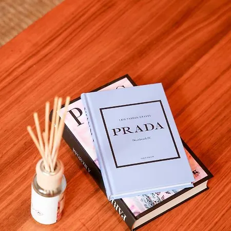 Deluxe With 4bedrm 2 Bathrm Daire