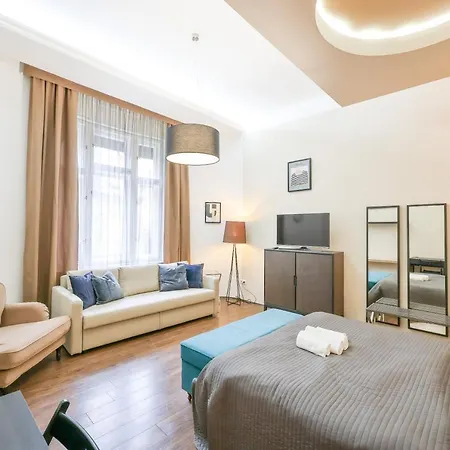 Apartman Deluxe With 4bedrm 2 Bathrm Budapest