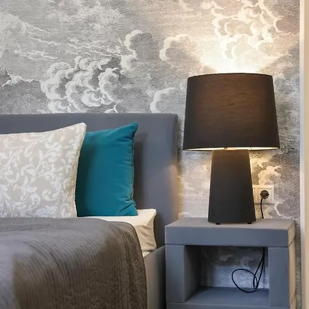 Apartament Deluxe With 4bedrm 2 Bathrm *