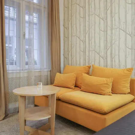 Deluxe With 4bedrm 2 Bathrm * ブダペスト