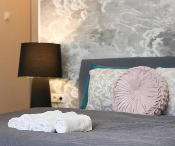 Apartmán Deluxe With 4bedrm 2 Bathrm Budapešť