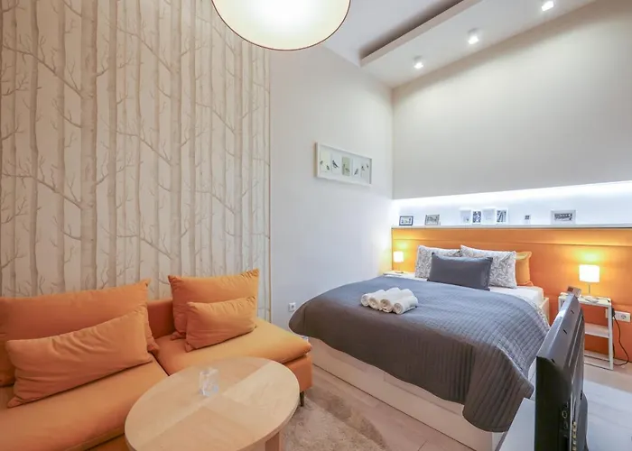 Deluxe With 4bedrm 2 Bathrm Budapešť